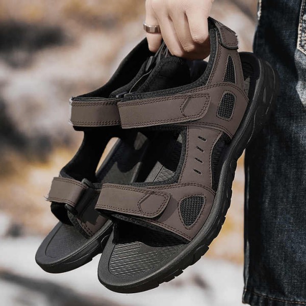 Summer Men's Beach Sandals Outdoor Anti-Slippery Flats Leather Sandal